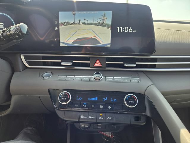 Used 2024 Hyundai Elantra SEL FWD image 14