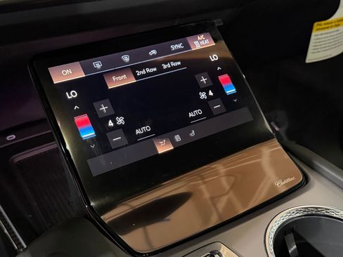 New 2026 Cadillac Vistiq Luxury AWD/4WD image 31