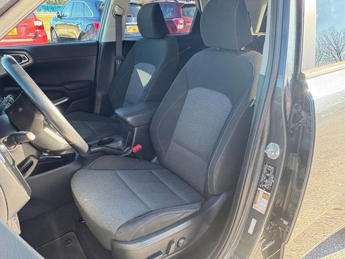 Used 2020 Kia Soul EX image 8