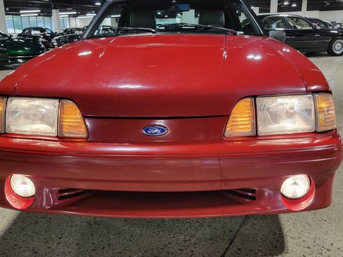 Used 1989 Ford Mustang GT RWD image 18