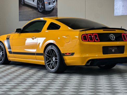 Used 2013 Ford Mustang Boss 302 w/ Boss 302 Accessory Pkg RWD image 6