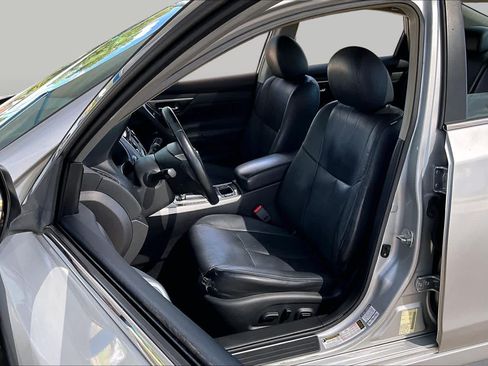 Used 2013 Nissan Altima 2.5 SL w/ Technology Pkg FWD image 8
