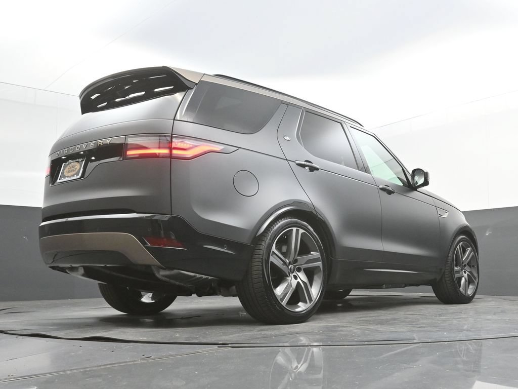 New 2026 Land Rover Discovery Limited Edition AWD/4WD image 37