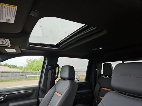 New 2026 GMC Sierra 2500 AT4 w/ AT4 Premium Plus Package AWD/4WD image 12