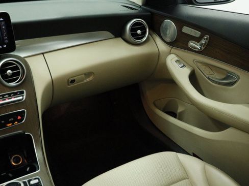 Used 2021 Mercedes-Benz C 300 4MATIC Sedan w/ Premium Package image 26