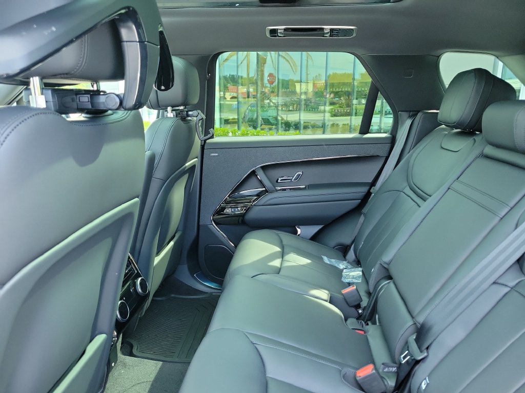 New 2026 Land Rover Range Rover Sport Dynamic SE AWD/4WD image 16