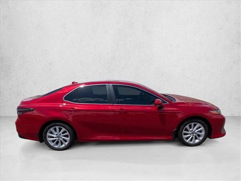 Used 2024 Toyota Camry LE w/ Convenience Package FWD image 4