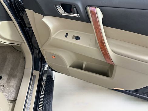 Used 2008 Toyota Highlander Limited image 30