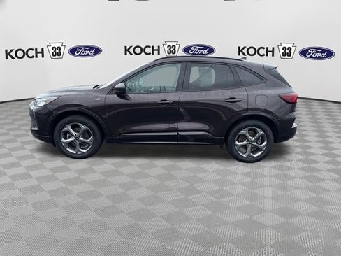 Used 2023 Ford Escape ST-Line w/ Tech Pack #1 AWD/4WD image 4