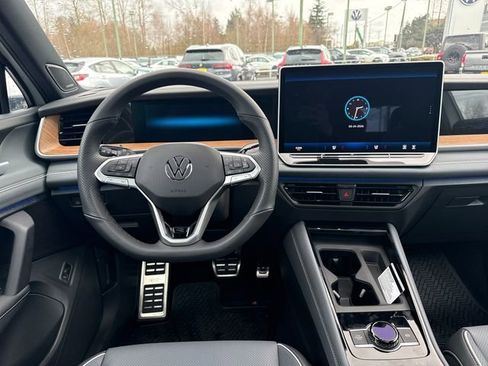New 2026 Volkswagen Tiguan SEL R-Line AWD/4WD image 13