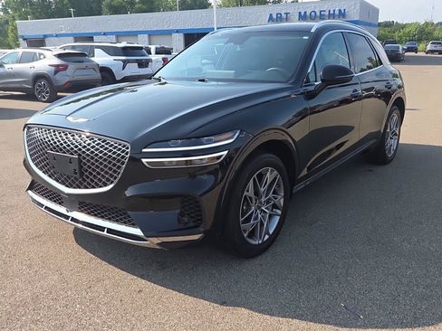 Used 2025 Genesis GV70 2.5T AWD/4WD image 12