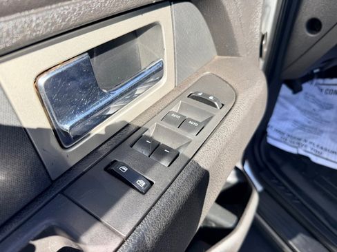 Used 2011 Ford F150 Raptor image 5