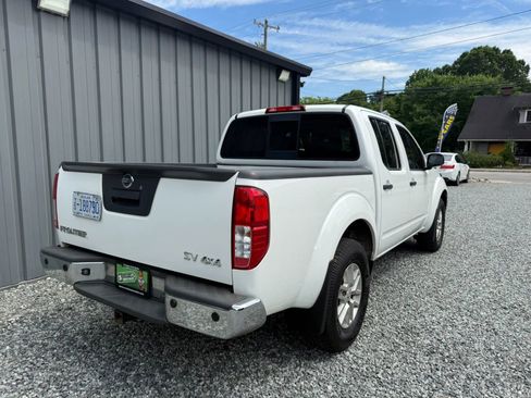 Used 2016 Nissan Frontier SV w/ SV Value Truck Package AWD/4WD image 5