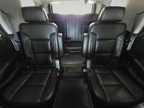Used 2017 Chevrolet Tahoe Premier AWD/4WD image 27