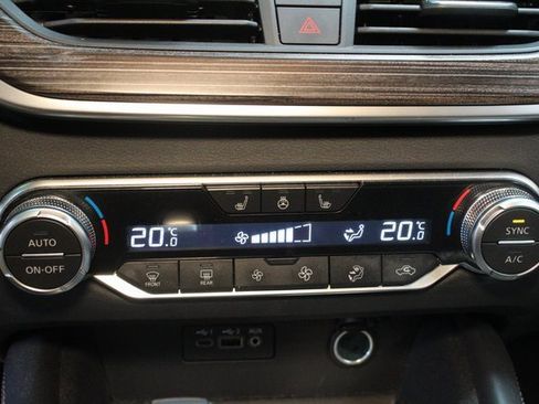 Used 2019 Nissan Altima 2.5 Platinum image 22