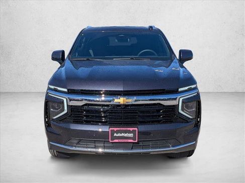 New 2026 Chevrolet Suburban LS image 2