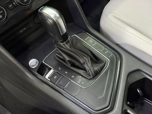 Used 2021 Volkswagen Tiguan SE R-Line FWD image 20
