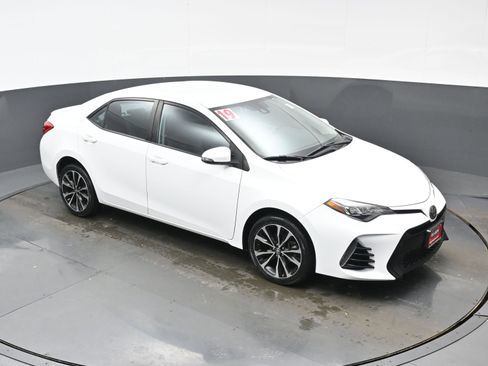 Used 2019 Toyota Corolla SE image 32