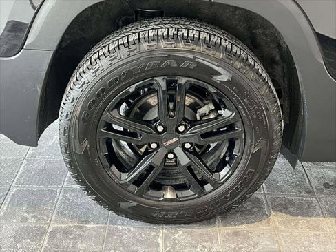 Used 2022 GMC Terrain AT4 w/ Infotainment Package II image 7