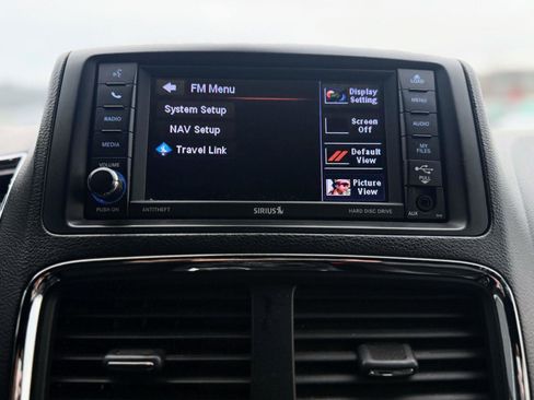 Used 2019 Dodge Grand Caravan GT image 23