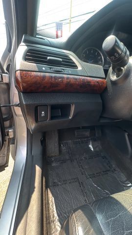Used 2011 Honda Crosstour EX-L image 12