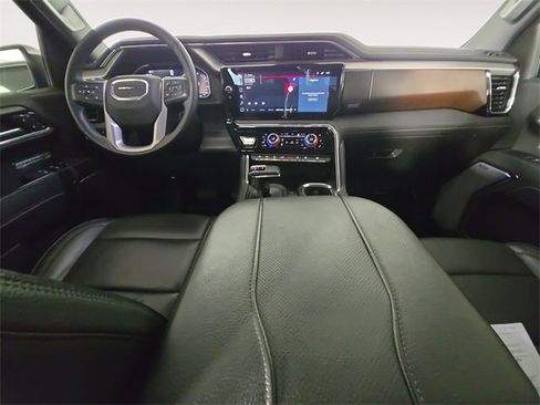 Used 2024 GMC Sierra 1500 Denali w/ Denali Reserve Package image 10