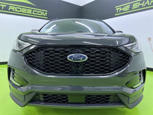 Used 2021 Ford Edge ST-Line FWD image 3