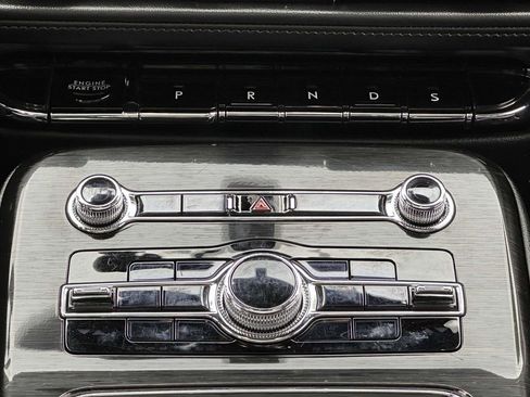 Certified 2023 Lincoln Nautilus Reserve w/ Luxury Package image 18