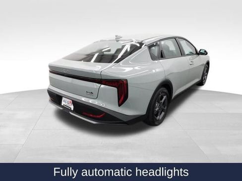 Used 2025 Kia K4 LXS image 10