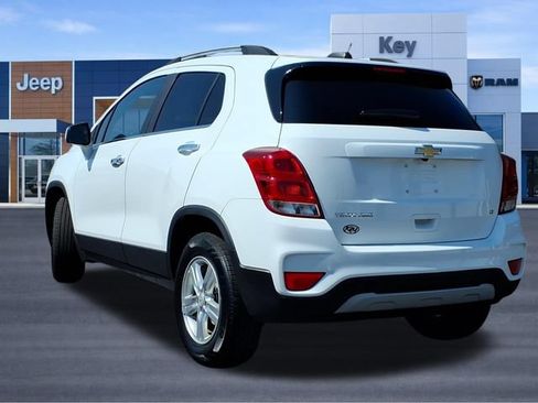 Used 2019 Chevrolet Trax LT w/ LT Convenience Package AWD/4WD image 3