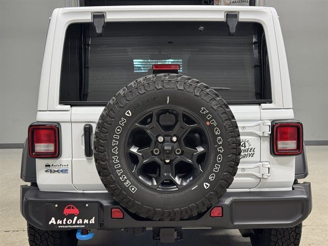 Used 2023 Jeep Wrangler Unlimited w/ Sun & Screen Package AWD/4WD image 7