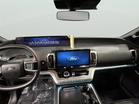 New 2026 Ford Expedition Tremor image 9