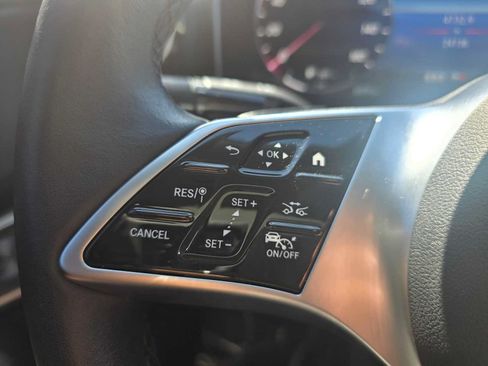 Used 2023 Mercedes-Benz C 300 Sedan image 32