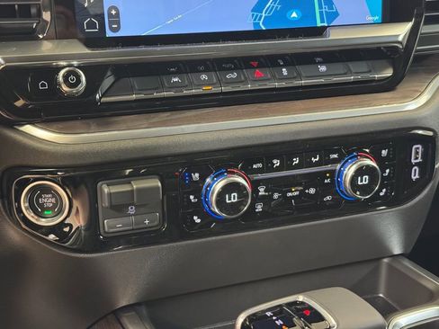 New 2026 GMC Sierra 1500 SLT w/ SLT Convenience Package AWD/4WD image 36