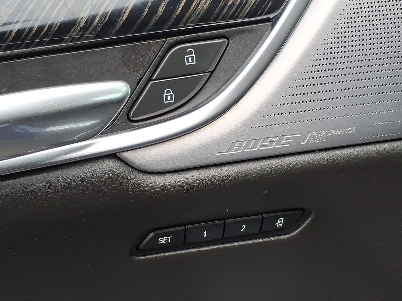 Used 2024 Cadillac XT6 Premium Luxury AWD/4WD image 18
