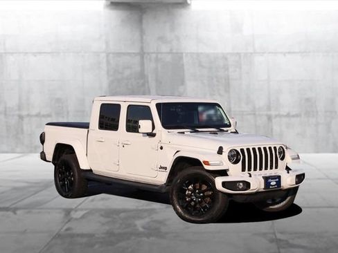 Used 2021 Jeep Gladiator Overland AWD/4WD image 2
