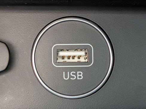 Used 2023 Genesis G70 2.0T AWD/4WD image 21