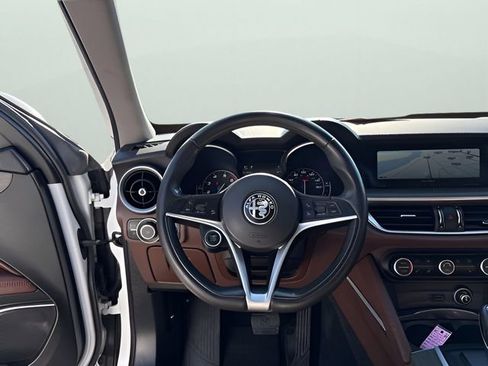 Used 2019 Alfa Romeo Stelvio Ti image 12