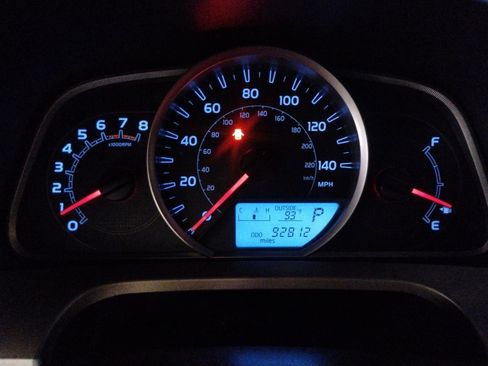 Used 2015 Toyota RAV4 LE FWD image 45