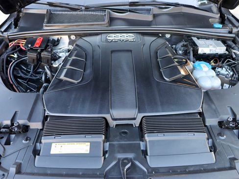 Used 2017 Audi Q7 3.0T Premium Plus w/ Premium Plus Package image 51