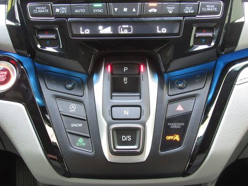 Used 2023 Honda Odyssey Touring image 32