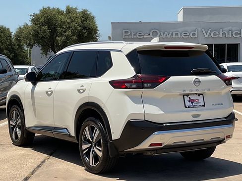 Used 2023 Nissan Rogue Platinum FWD image 7