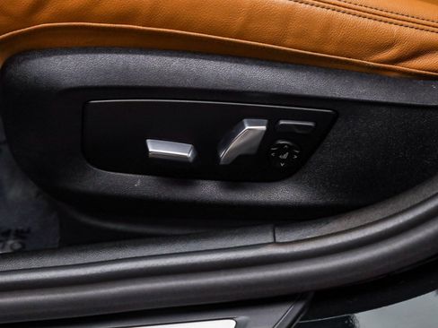 Certified 2023 BMW 530e w/ Convenience Package image 22