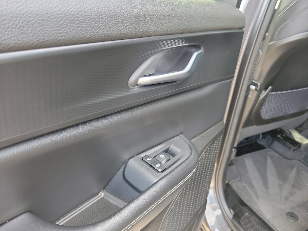 Used 2023 Jeep Grand Cherokee L Laredo AWD/4WD image 17