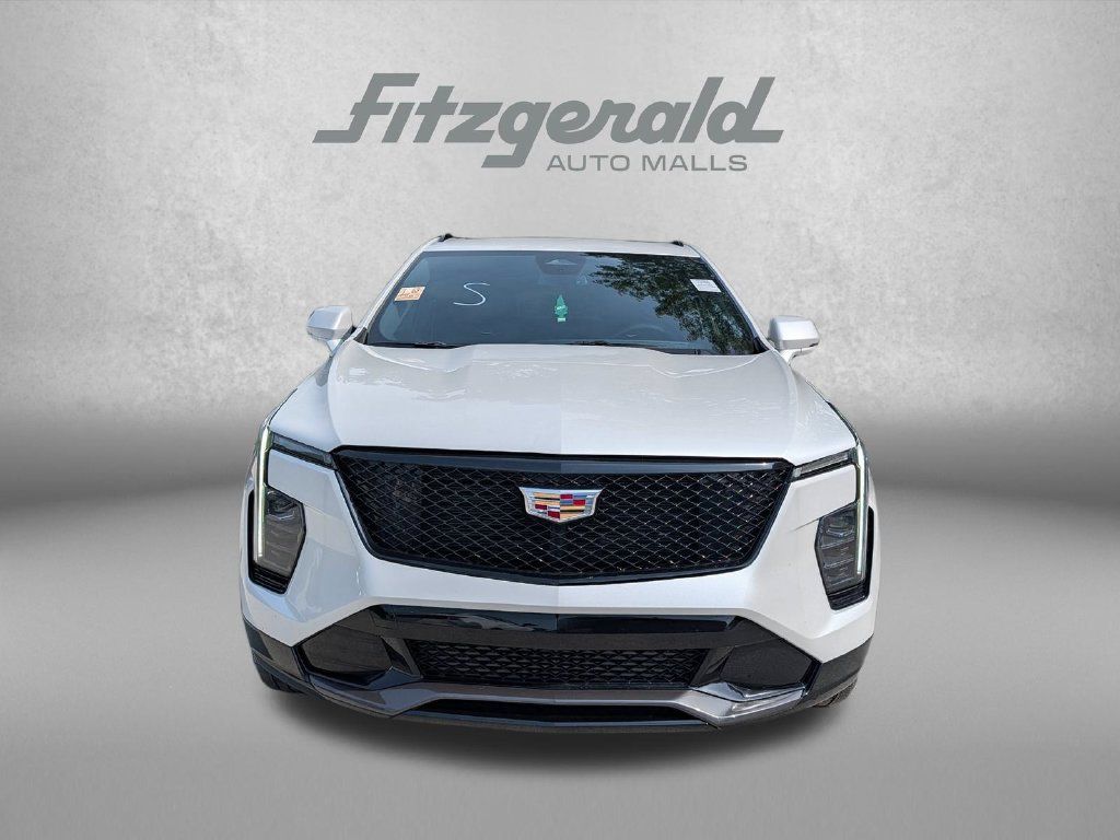 Used 2024 Cadillac XT4 Sport AWD/4WD image 5