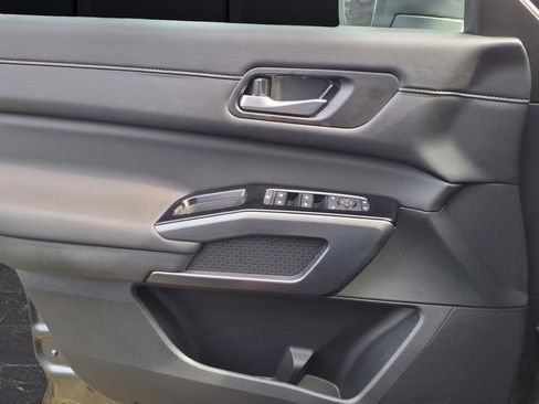 New 2026 Nissan Pathfinder SL AWD/4WD image 37