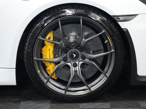 Used 2016 Porsche Cayman GT4 RWD image 46