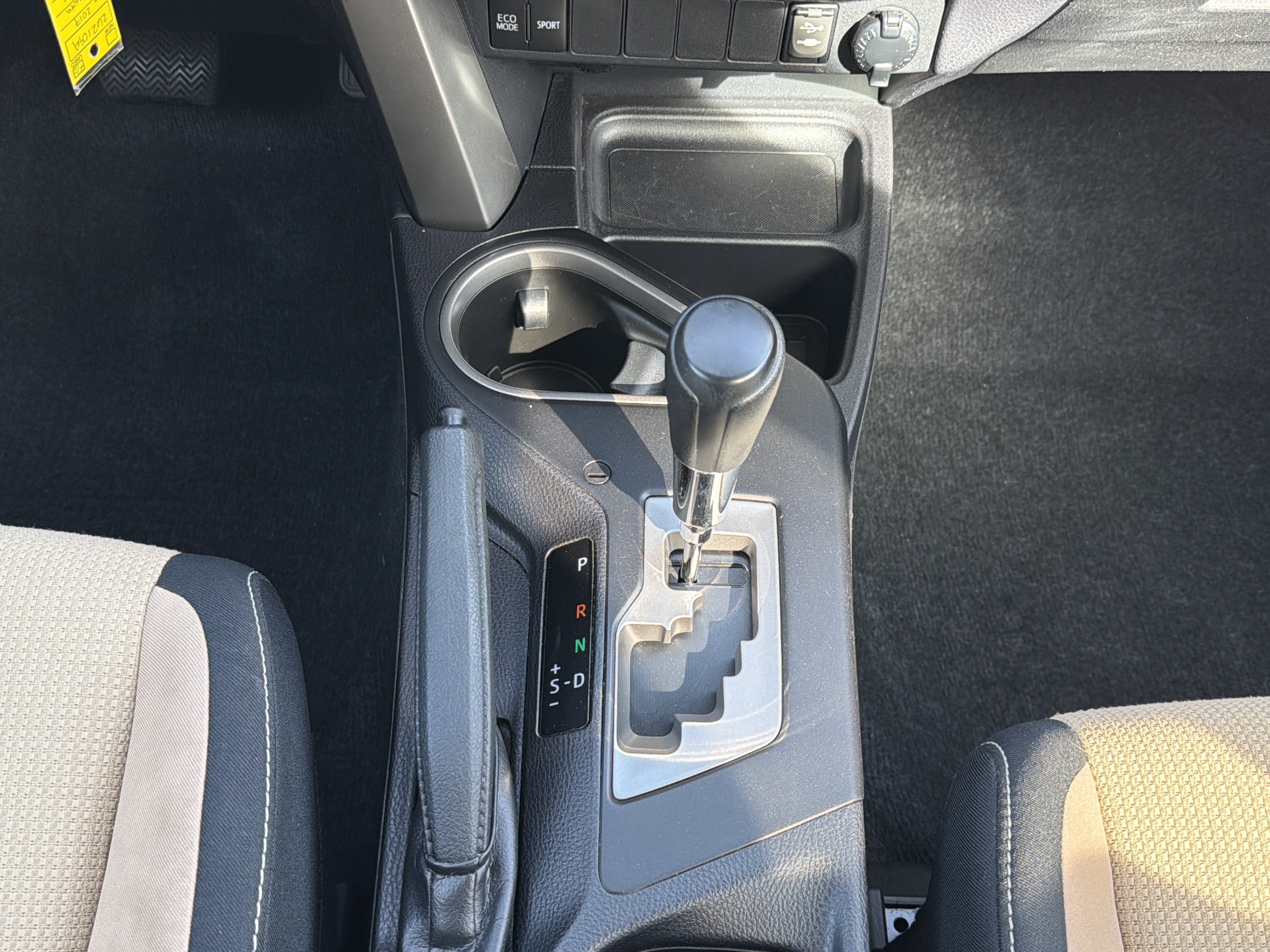 Used 2017 Toyota RAV4 XLE w/ All Weather Liner Package AWD/4WD image 20