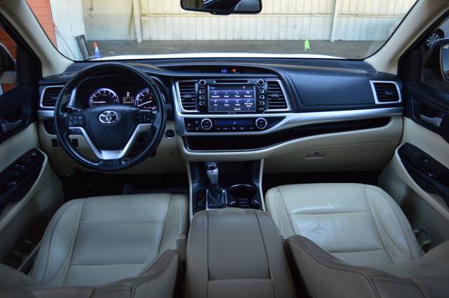 Used 2015 Toyota Highlander XLE FWD image 58