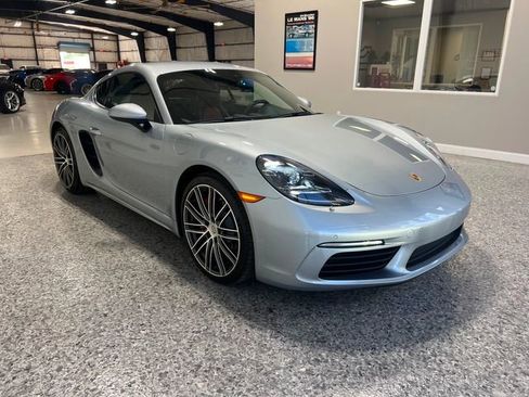 Used 2021 Porsche 718 Cayman S RWD image 13